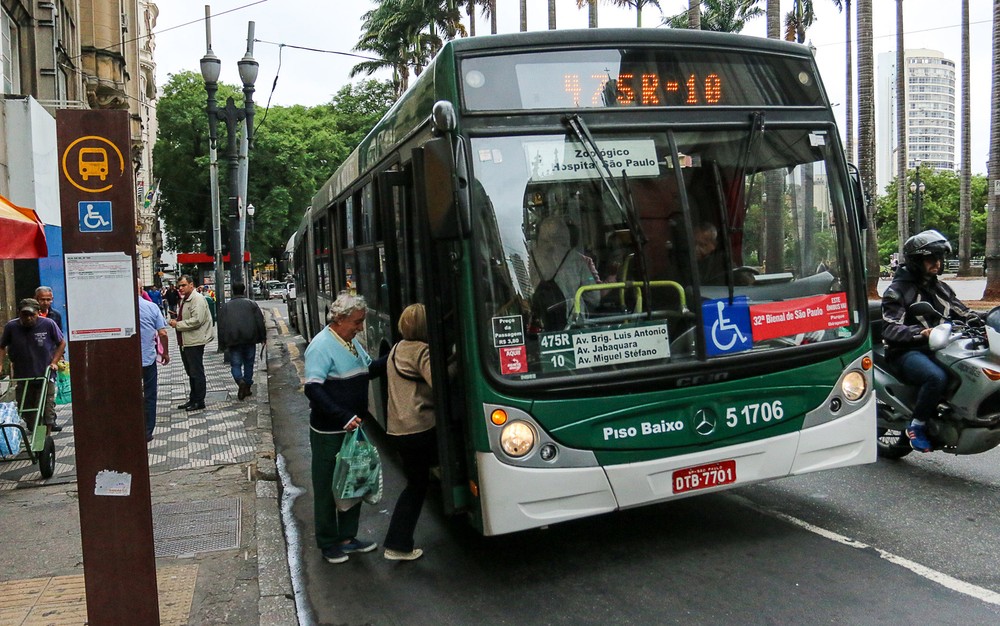 Justiça suspende aumento da tarifa de ônibus na cidade de São Paulo