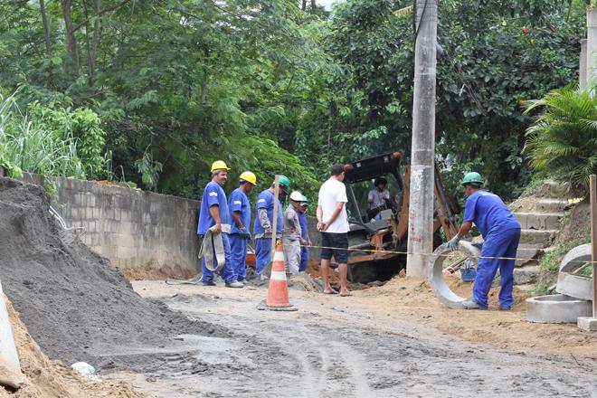 Obras sem prazo em diversos pontos da Região Oceânica