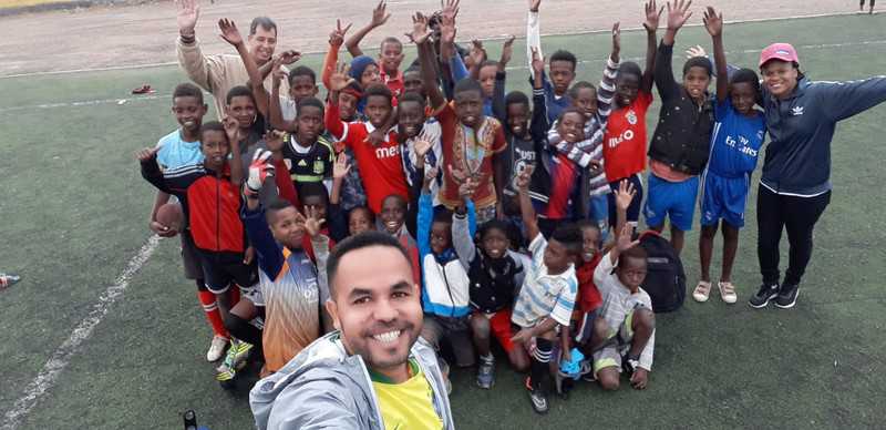 Casal de São Gonçalo monta projeto socioesportivo em Cabo Verde