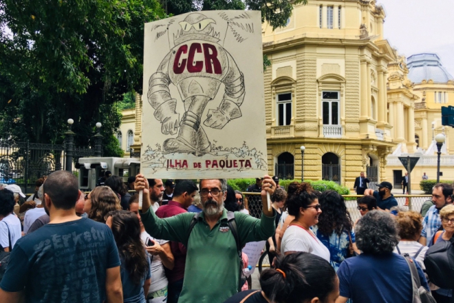 Moradores de Paquetá protestam contra mudança na grade de horários das barcas