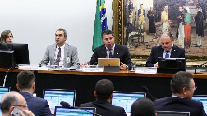 Votação do ‘Escola Sem Partido’ é adiada pela sexta vez