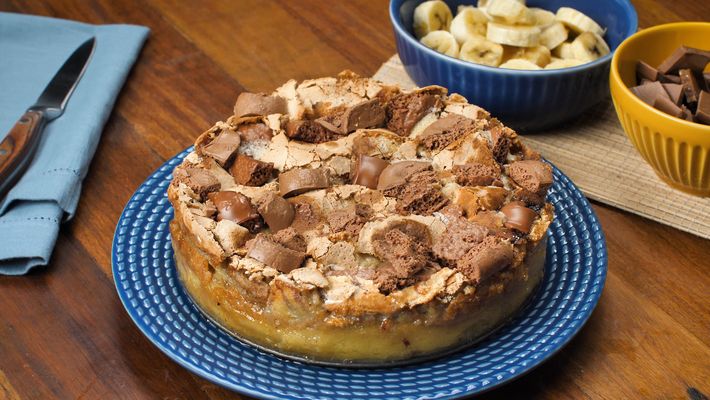 TORTA DE BANANA COM CHOCOLATE AERADO