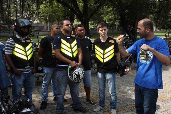 Detran abre inscrições para cursos de motofrete e mototáxi no Rio